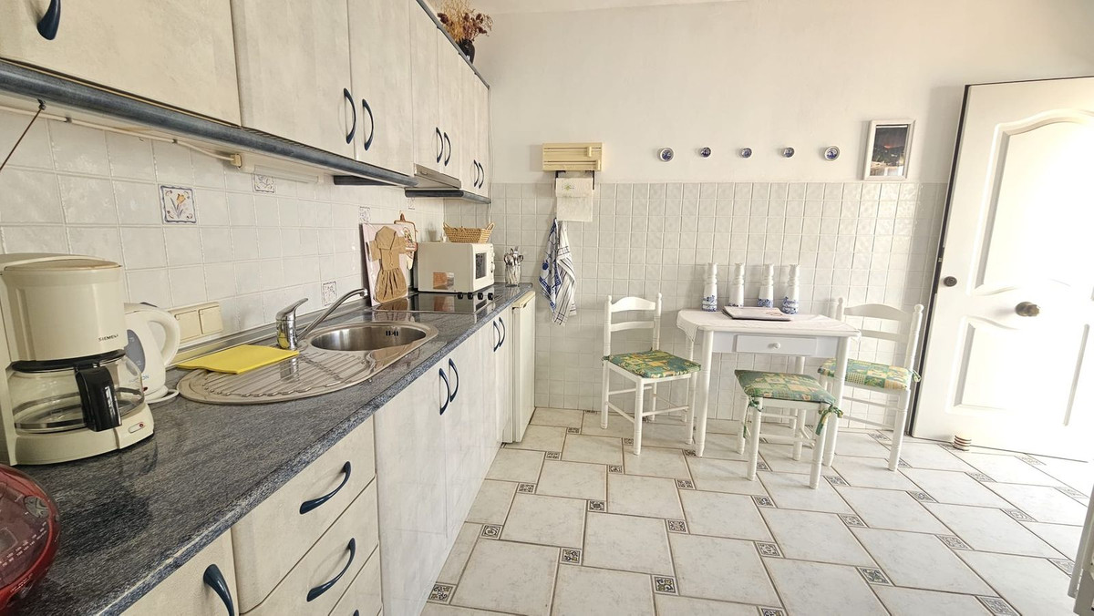 3 Bed Townhouse for sale in Valtocado Costa Del Sol, Málaga, Spain
