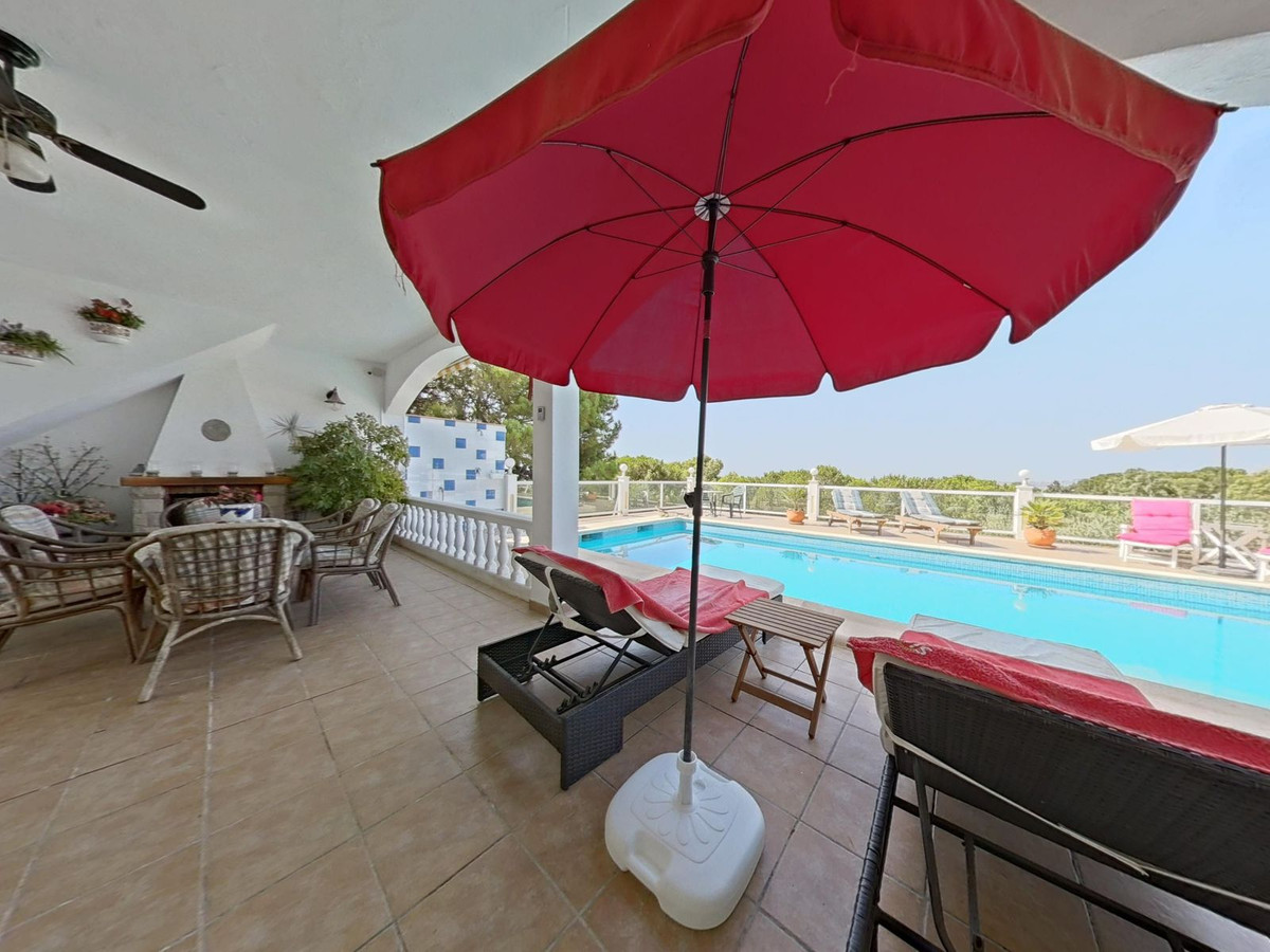 3 Bed Townhouse for sale in Valtocado Costa Del Sol, Málaga, Spain