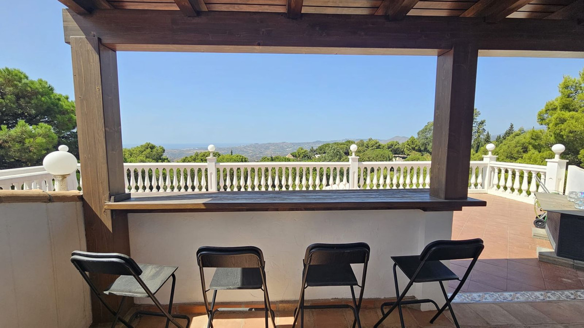 3 Bed Townhouse for sale in Valtocado Costa Del Sol, Málaga, Spain