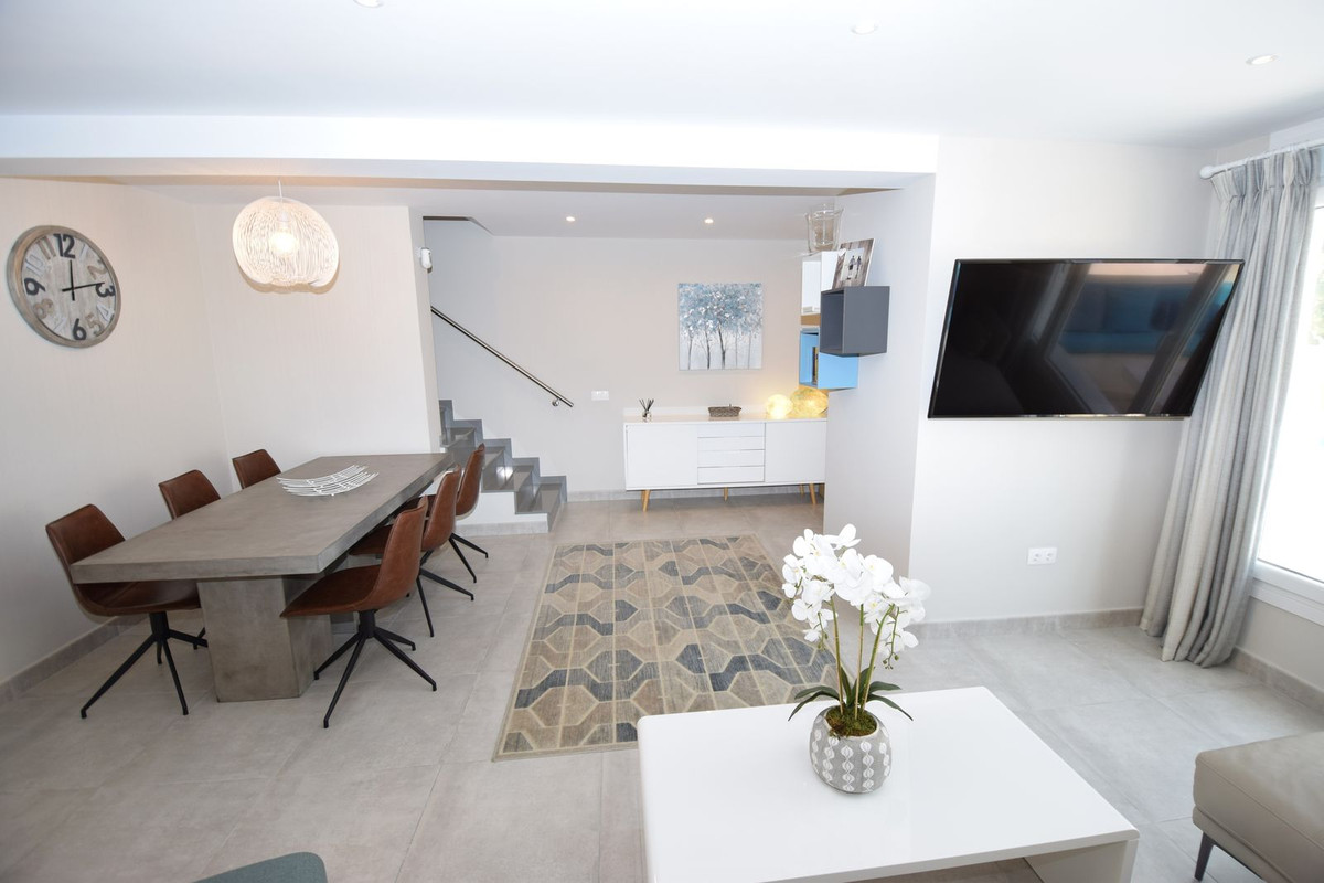 4 Bed Townhouse for sale in La Cala De Mijas Costa Del Sol, Málaga, Spain