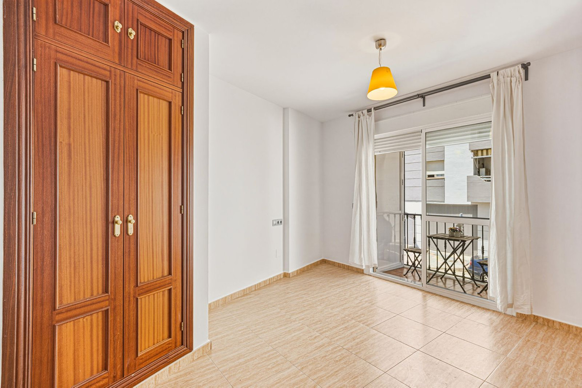 2 Bed Apartment for sale in Las Lagunas Costa Del Sol, Málaga, Spain