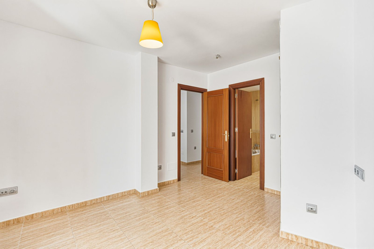 2 Bed Apartment for sale in Las Lagunas Costa Del Sol, Málaga, Spain