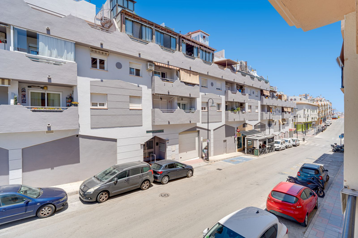 2 Bed Apartment for sale in Las Lagunas Costa Del Sol, Málaga, Spain