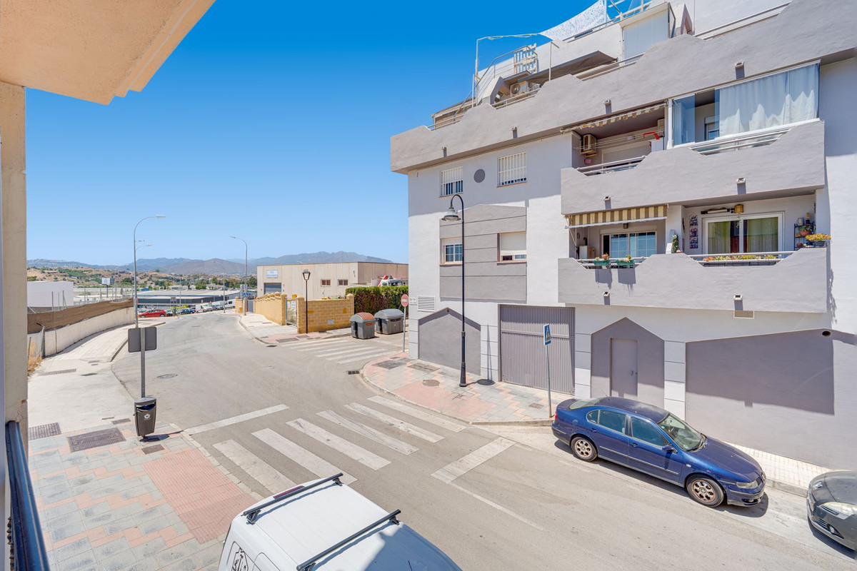 2 Bed Apartment for sale in Las Lagunas Costa Del Sol, Málaga, Spain
