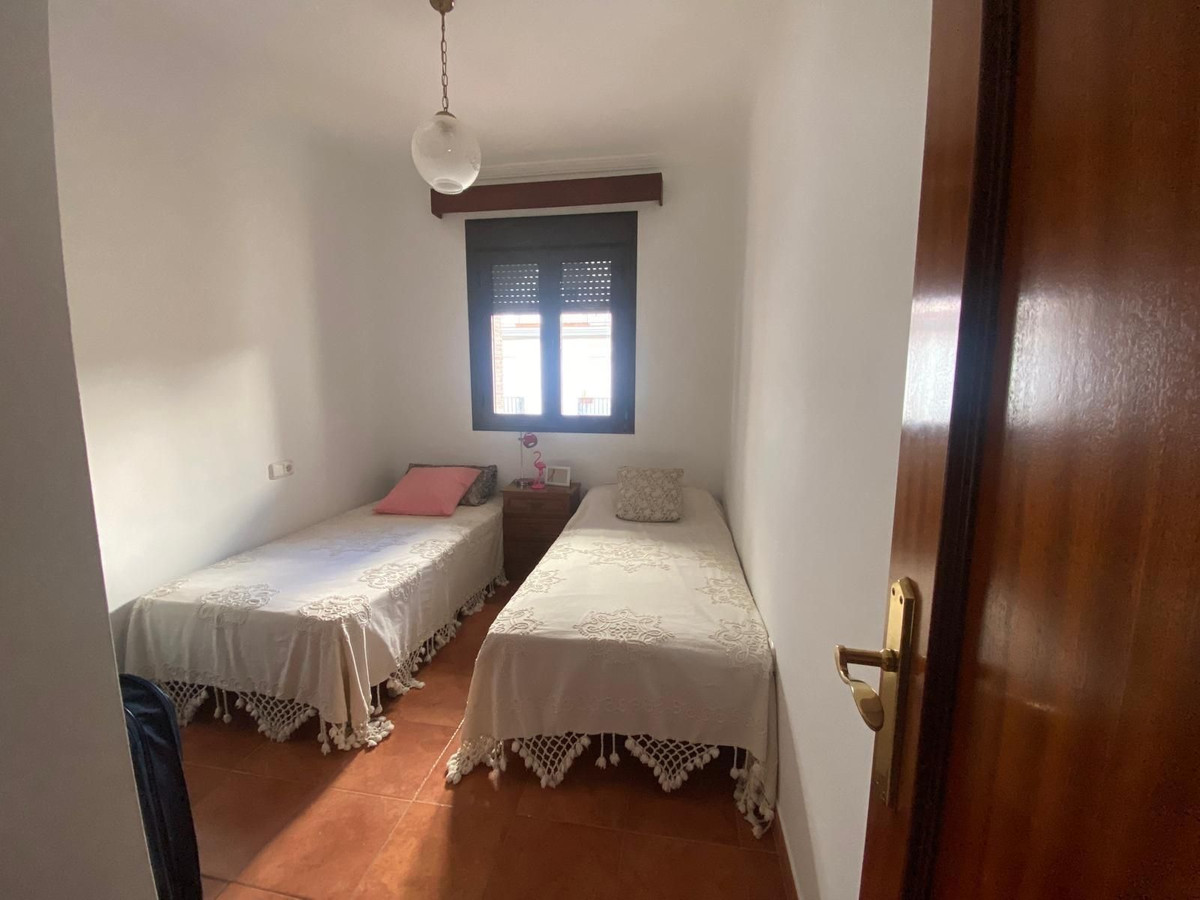 3 Bed Apartment for sale in Ronda Costa Del Sol, Málaga, Spain