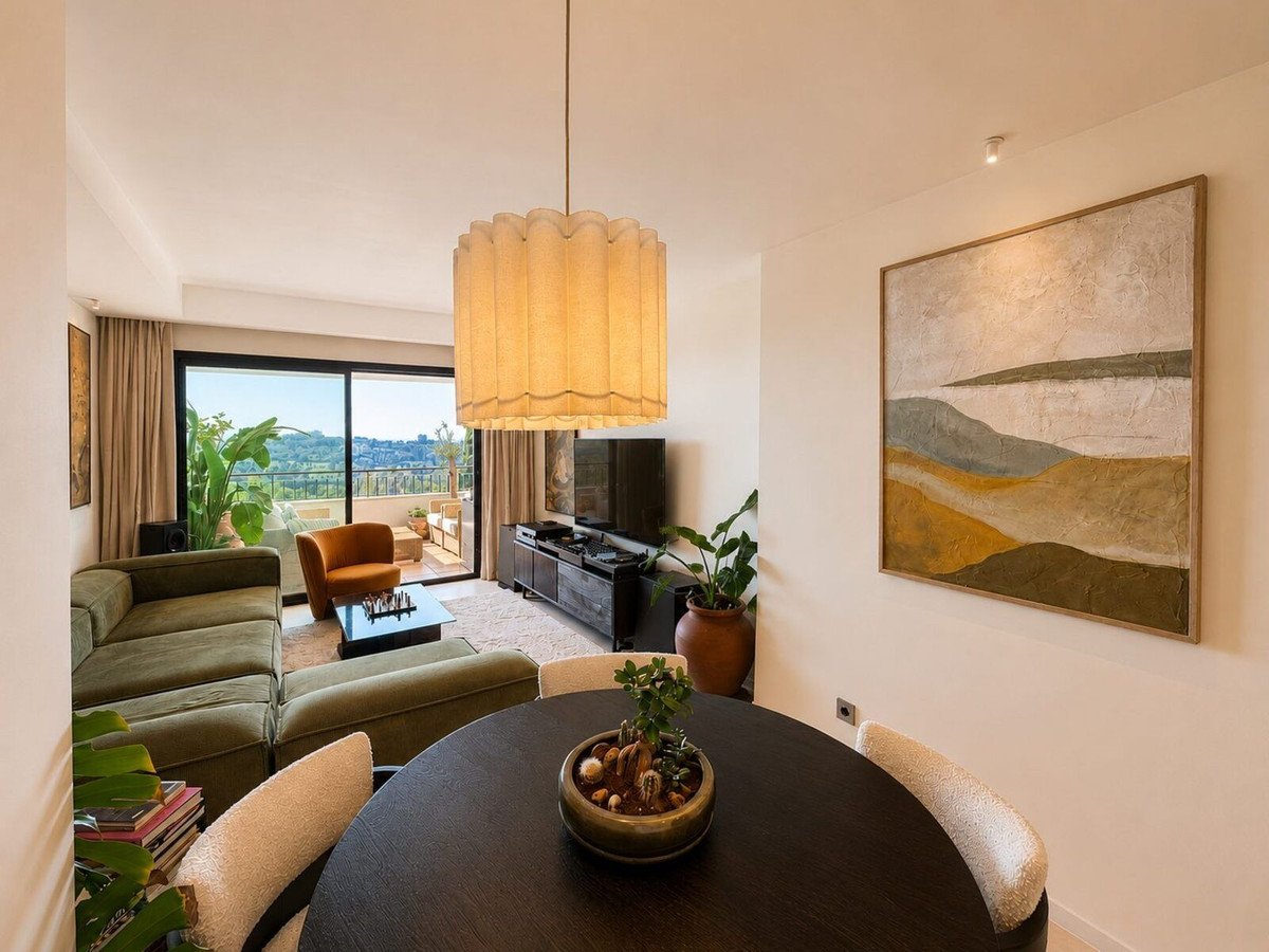 2 Bed Apartment for sale in La Quinta Costa Del Sol, Málaga, Spain