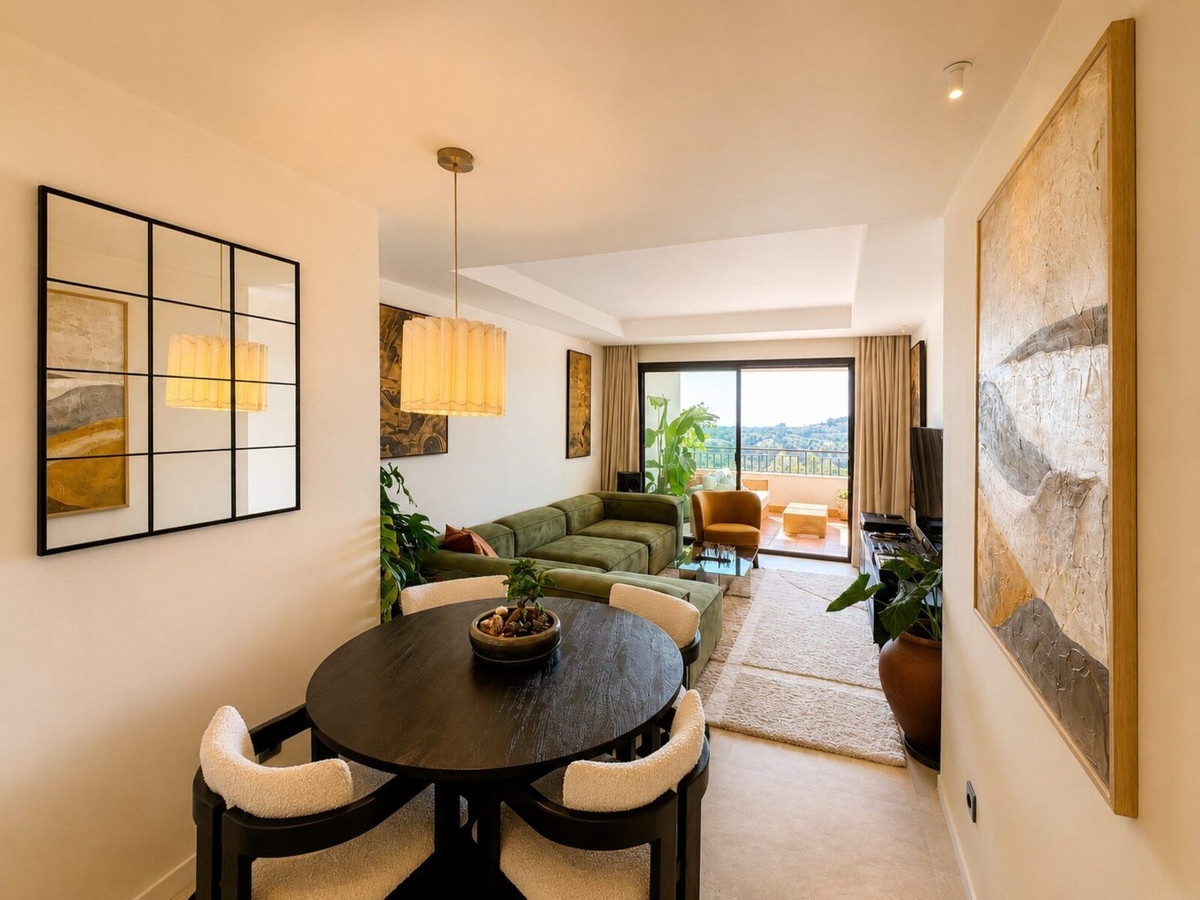 2 Bed Apartment for sale in La Quinta Costa Del Sol, Málaga, Spain