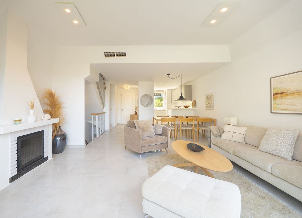 3 Bed Townhouse for sale in Bahía De Marbella Costa Del Sol, Málaga, Spain