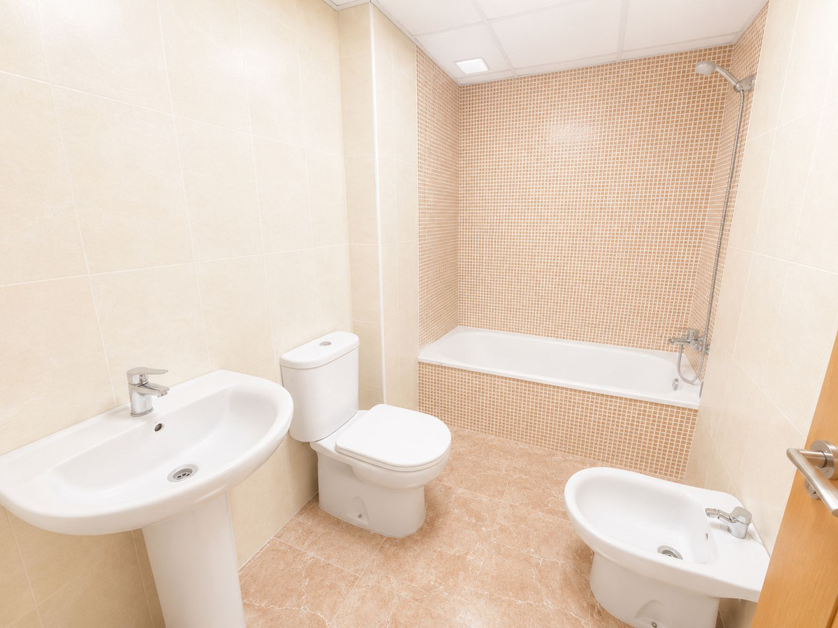2 Bed Apartment for sale in Guaro Costa Del Sol, Málaga, Spain