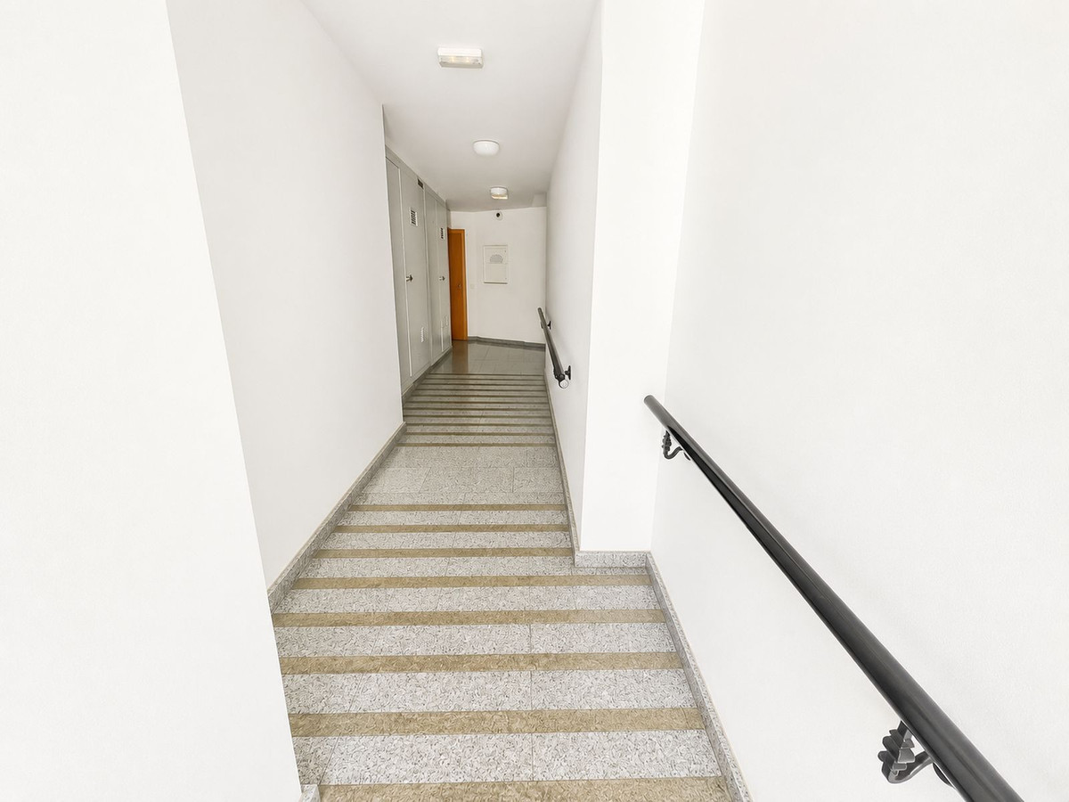 2 Bed Apartment for sale in Guaro Costa Del Sol, Málaga, Spain