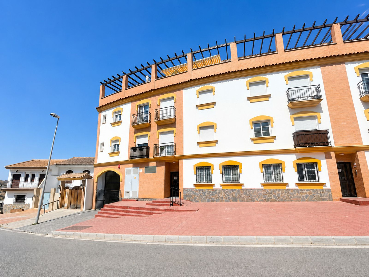 2 Bed Apartment for sale in Guaro Costa Del Sol, Málaga, Spain