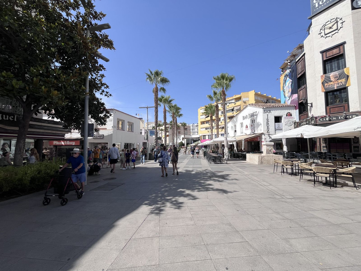 3 Bed Apartment for sale in Torremolinos Centro Costa Del Sol, Málaga, Spain