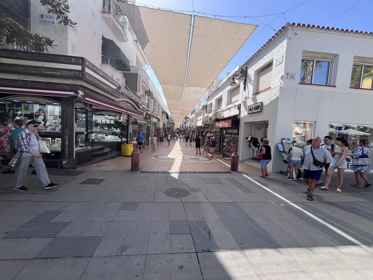 3 Bed Apartment for sale in Torremolinos Centro Costa Del Sol, Málaga, Spain