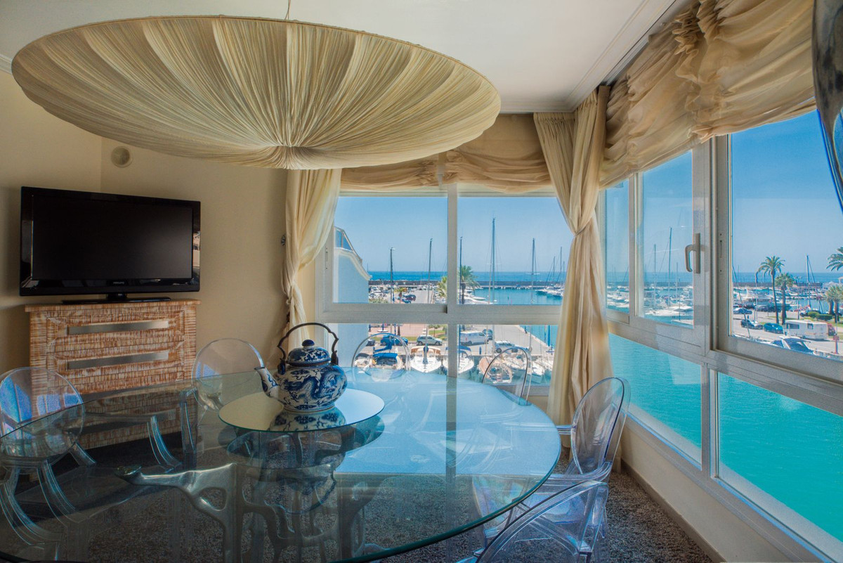 9 Bed Apartment for sale in Benalmadena Costa Del Sol, Málaga, Spain
