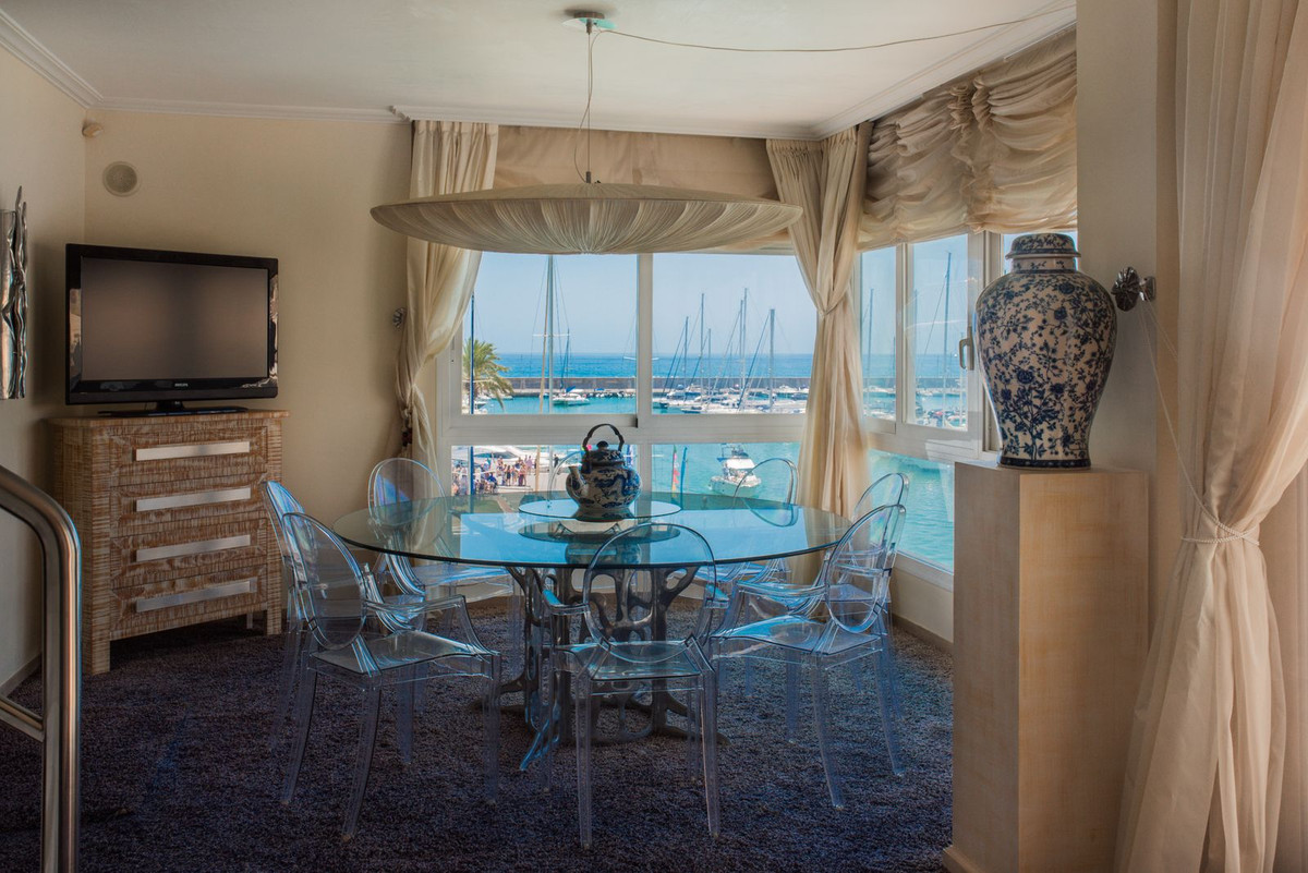 9 Bed Apartment for sale in Benalmadena Costa Del Sol, Málaga, Spain