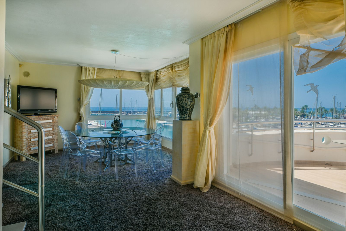 9 Bed Apartment for sale in Benalmadena Costa Del Sol, Málaga, Spain