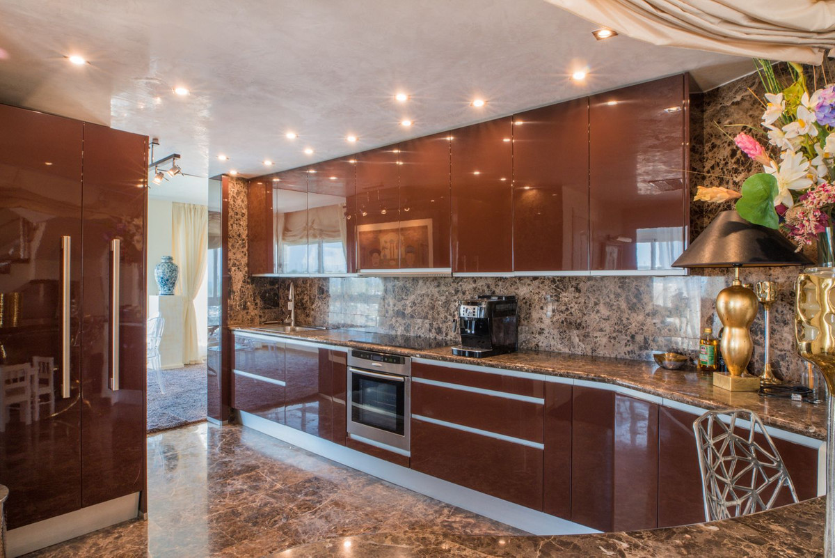 9 Bed Apartment for sale in Benalmadena Costa Del Sol, Málaga, Spain