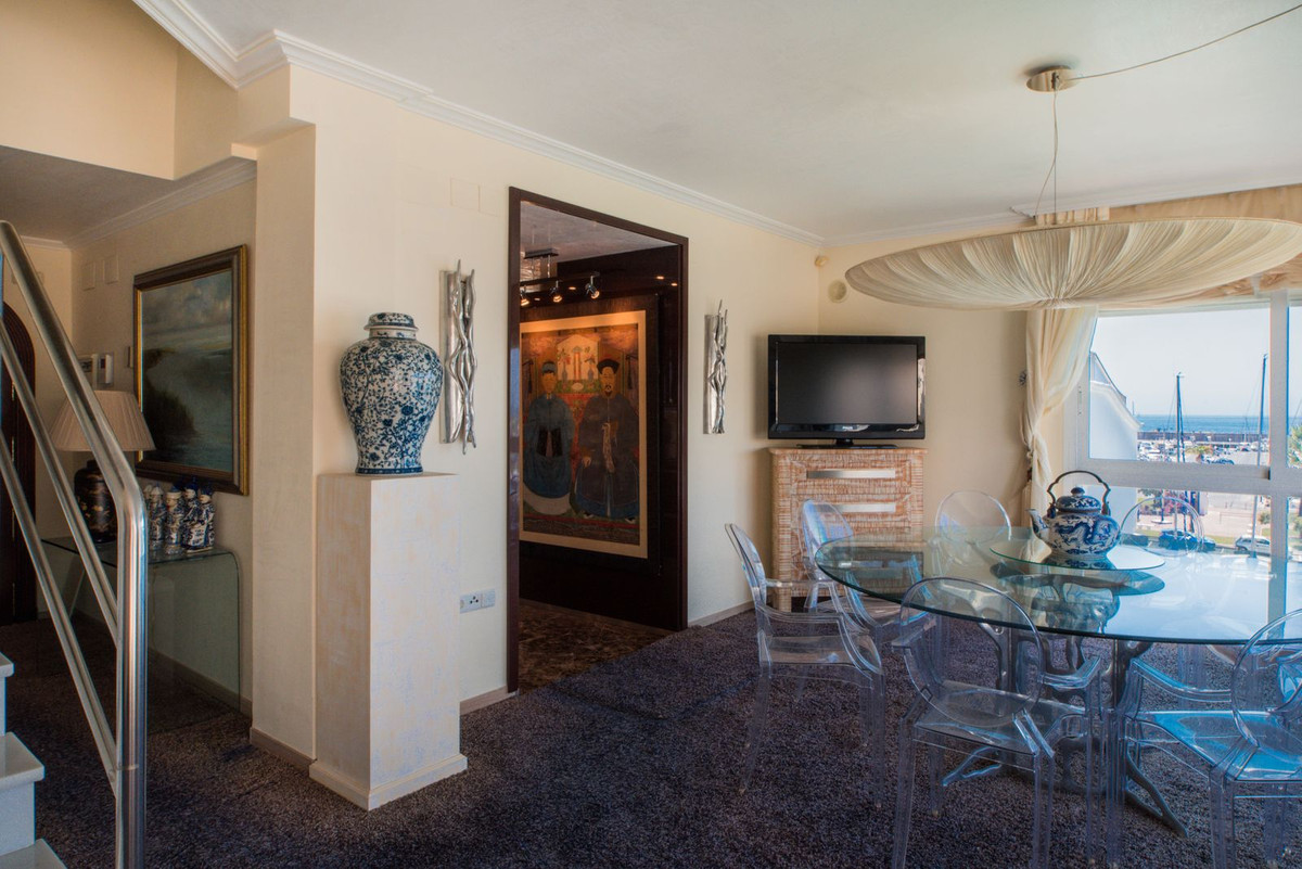 9 Bed Apartment for sale in Benalmadena Costa Del Sol, Málaga, Spain