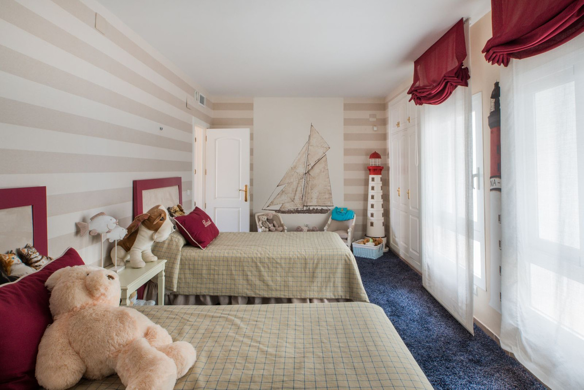 9 Bed Apartment for sale in Benalmadena Costa Del Sol, Málaga, Spain
