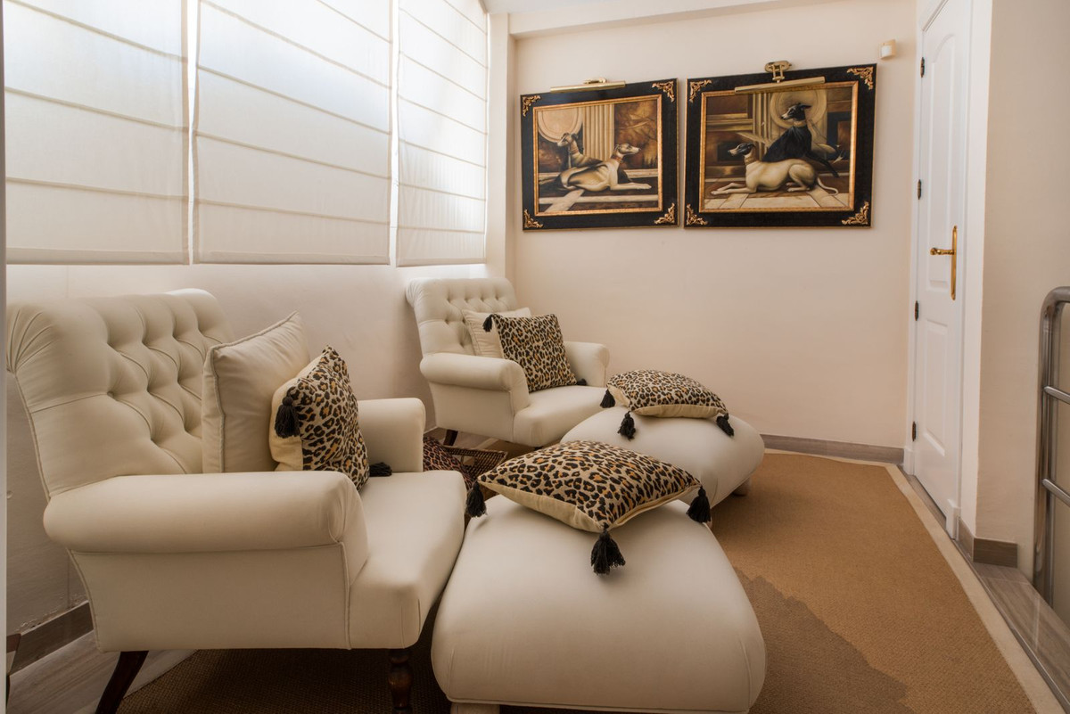 9 Bed Apartment for sale in Benalmadena Costa Del Sol, Málaga, Spain