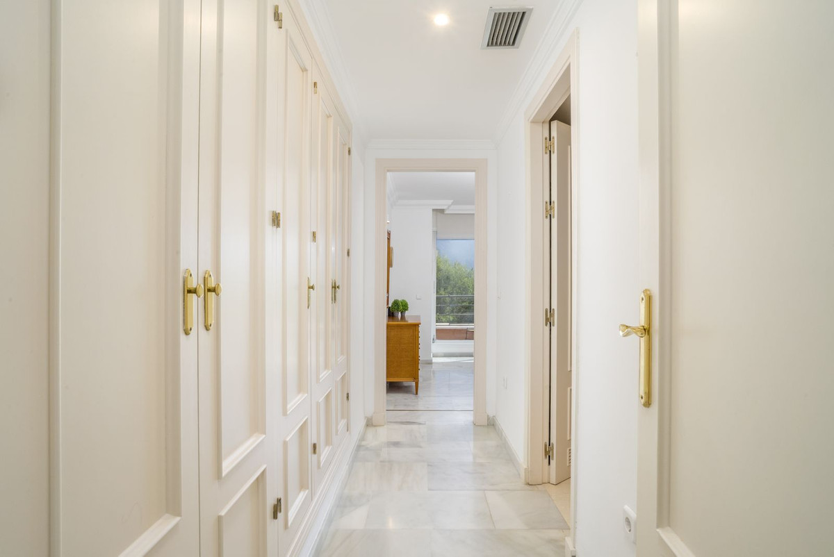 Se vende Apartamento Planta Media de 2 dormitorios en Costa Del Sol, Málaga, España