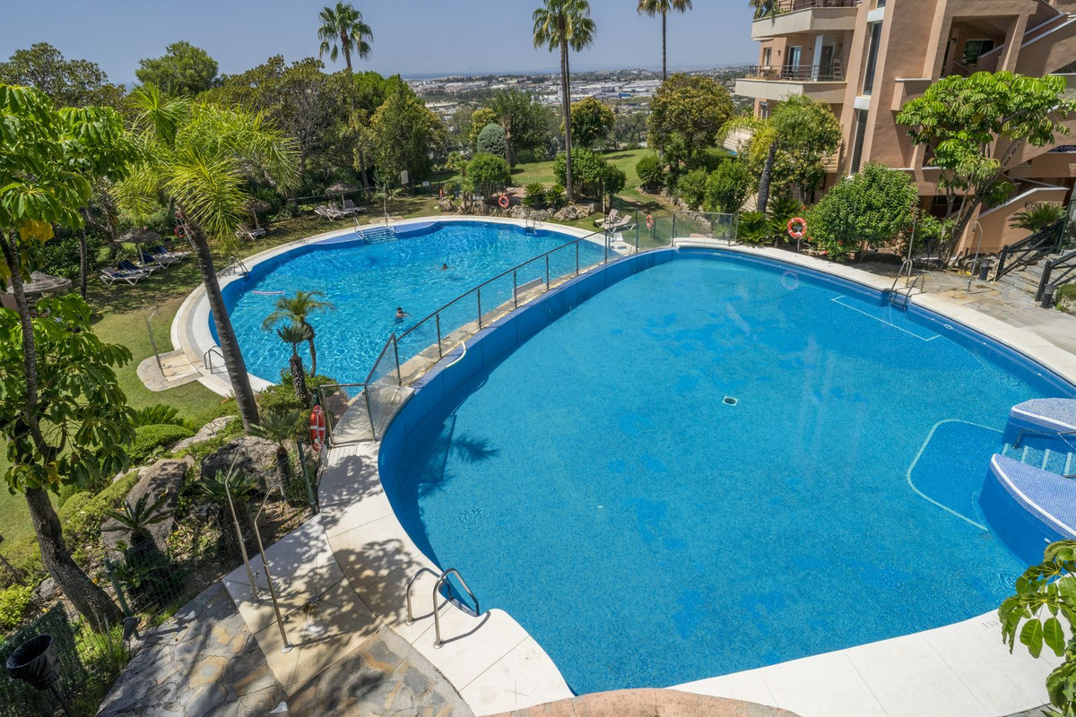 Se vende Apartamento Planta Media de 2 dormitorios en Costa Del Sol, Málaga, España