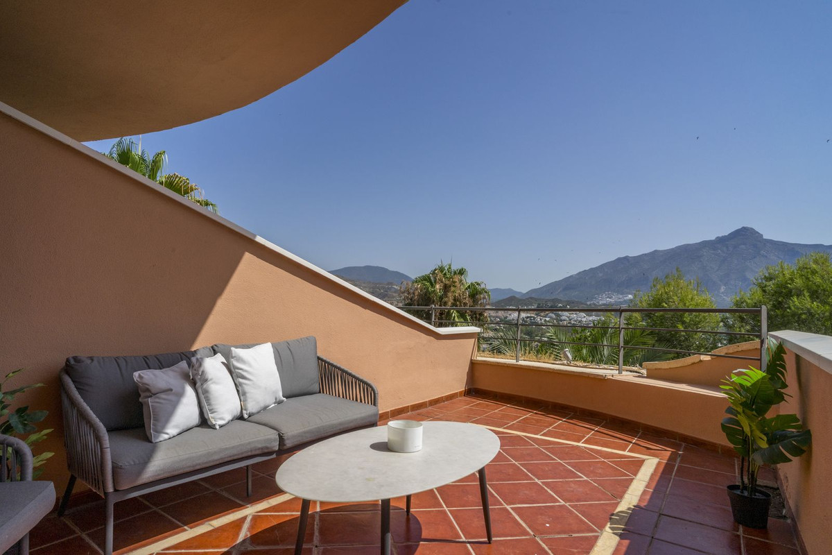Se vende Apartamento Planta Media de 2 dormitorios en Costa Del Sol, Málaga, España