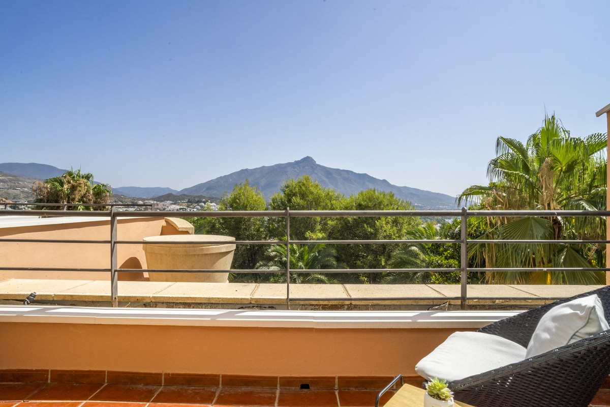 Se vende Apartamento Planta Media de 2 dormitorios en Costa Del Sol, Málaga, España