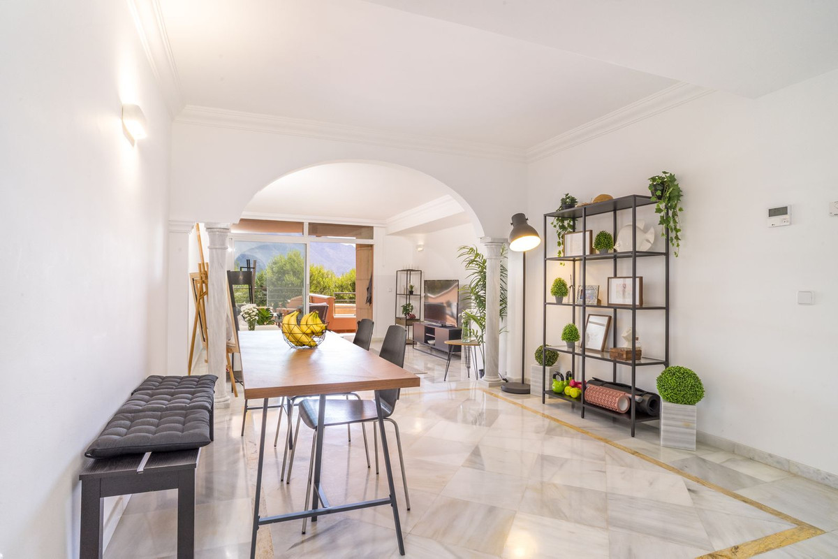 Se vende Apartamento Planta Media de 2 dormitorios en Costa Del Sol, Málaga, España