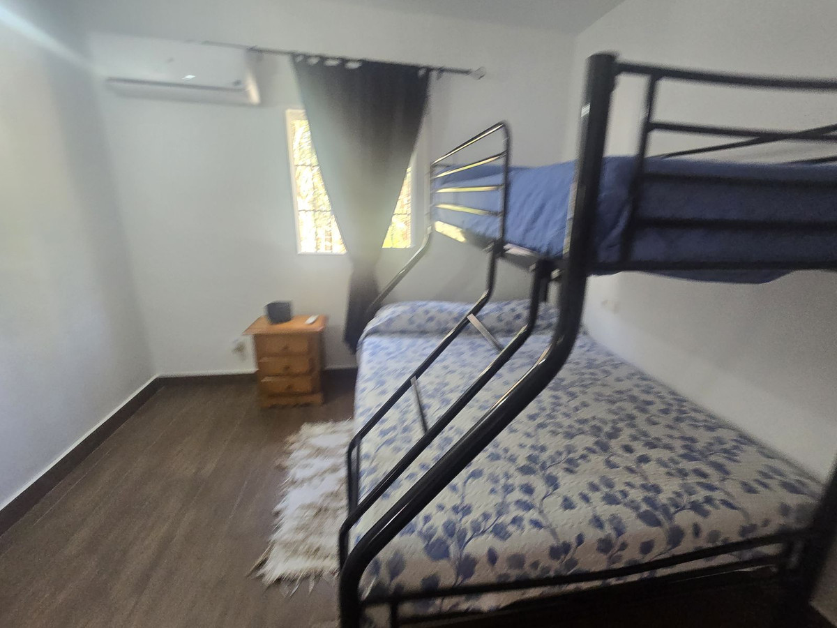 Se vende Finca - Cortijo de 3 dormitorios en Costa Del Sol, Málaga, España