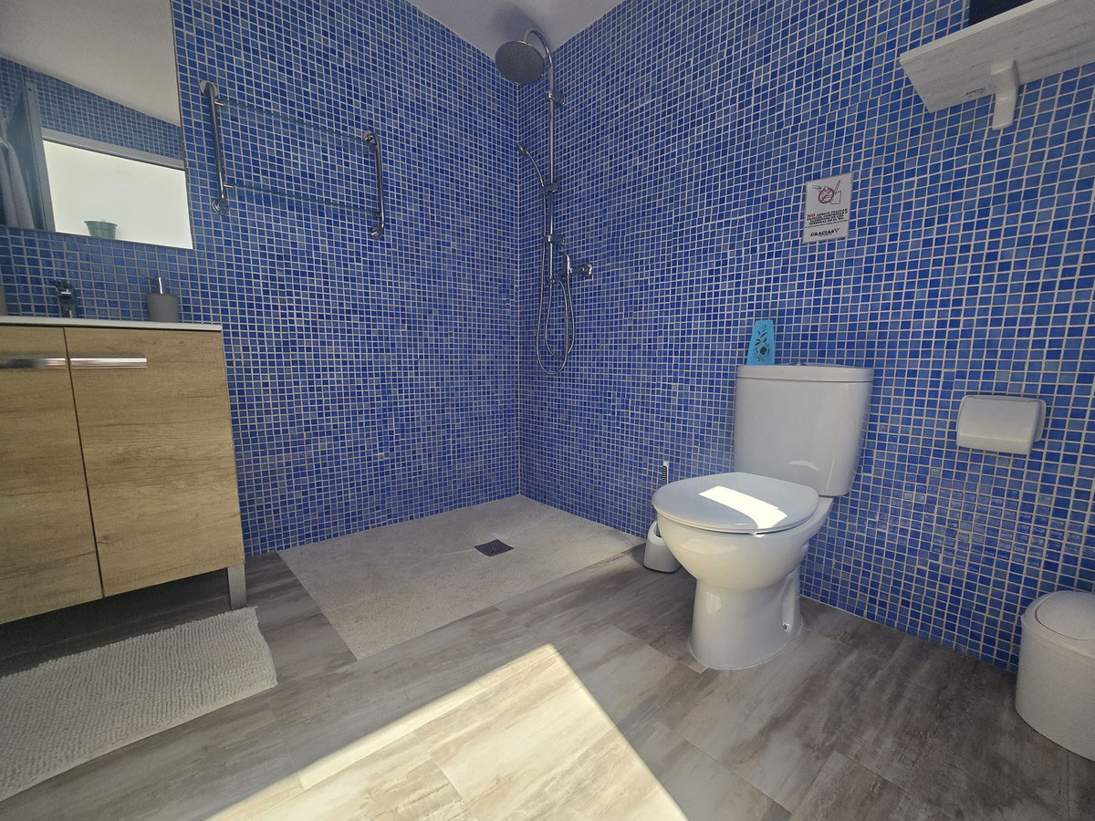 Se vende Finca - Cortijo de 3 dormitorios en Costa Del Sol, Málaga, España