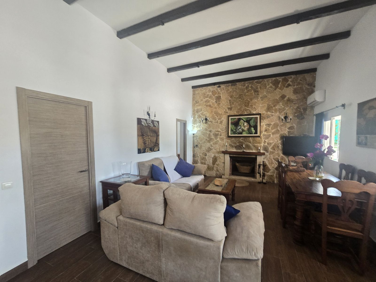 Se vende Finca - Cortijo de 3 dormitorios en Costa Del Sol, Málaga, España