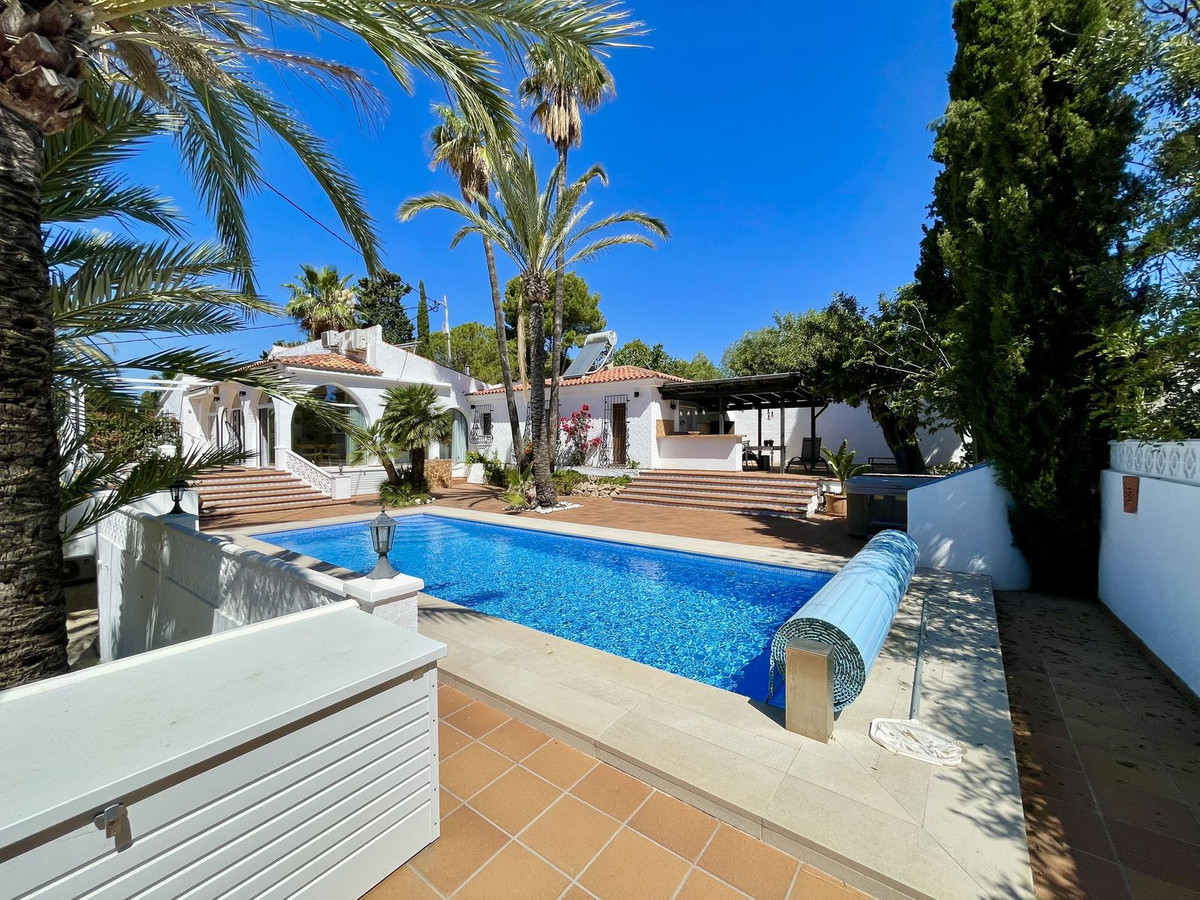4 Bed Townhouse for sale in Altea Costa Blanca, Alicante, Spain
