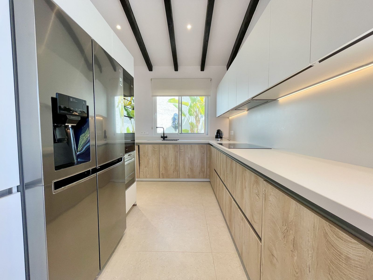 4 Bed Townhouse for sale in Altea Costa Blanca, Alicante, Spain