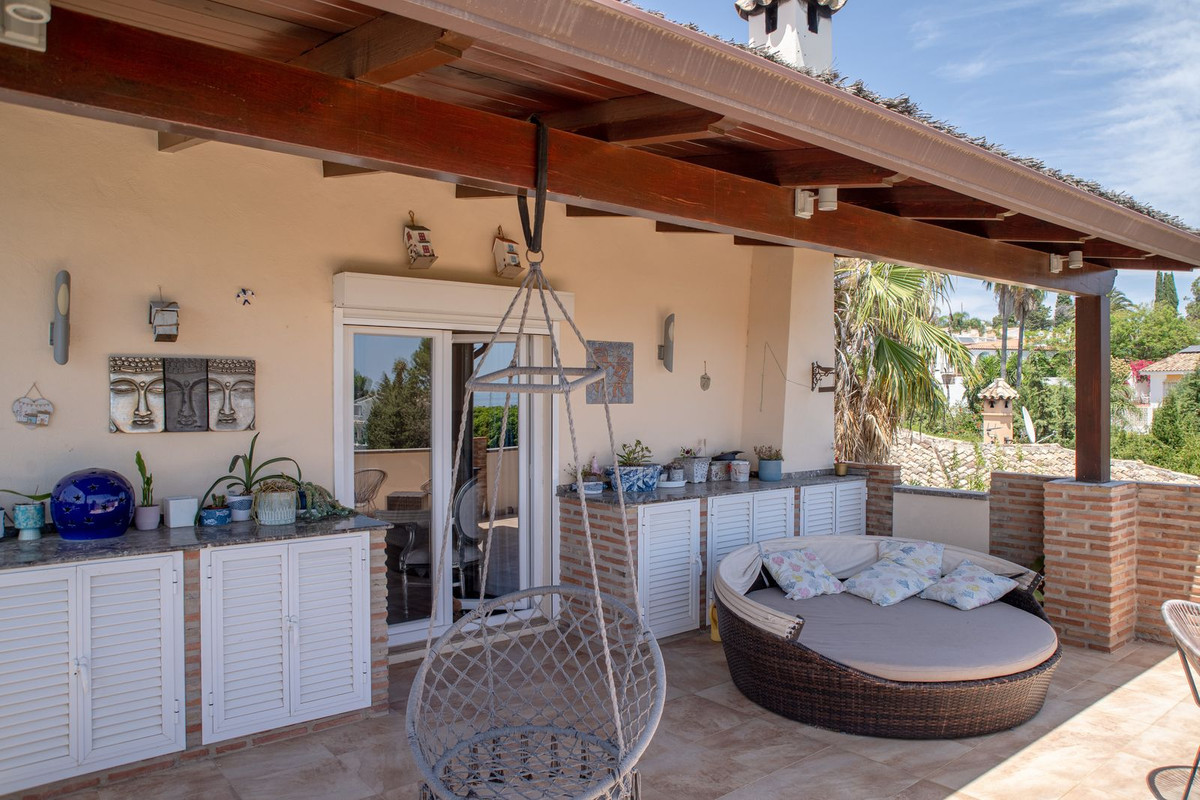 6 Bed Townhouse for sale in El Padron Costa Del Sol, Málaga, Spain