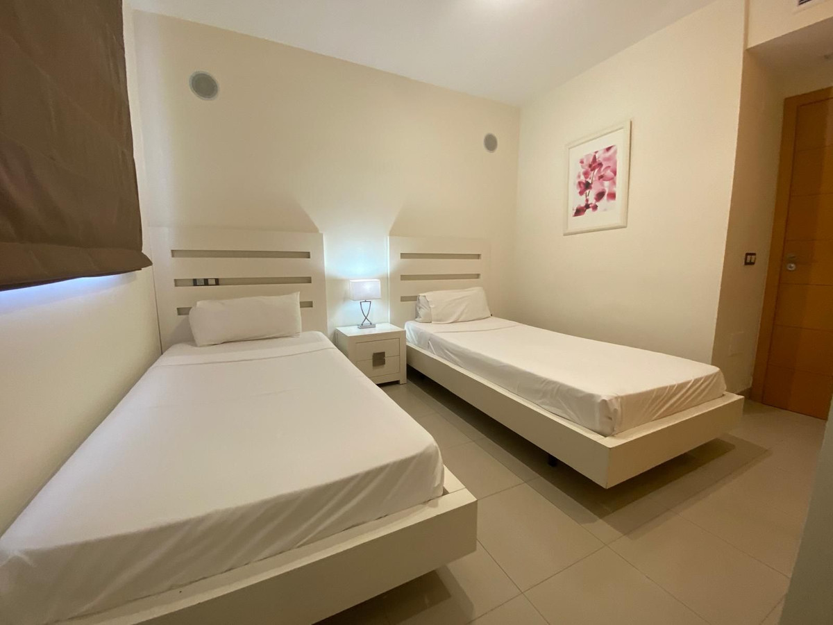 2 Bed Apartment for sale in Estepona Costa Del Sol, Málaga, Spain