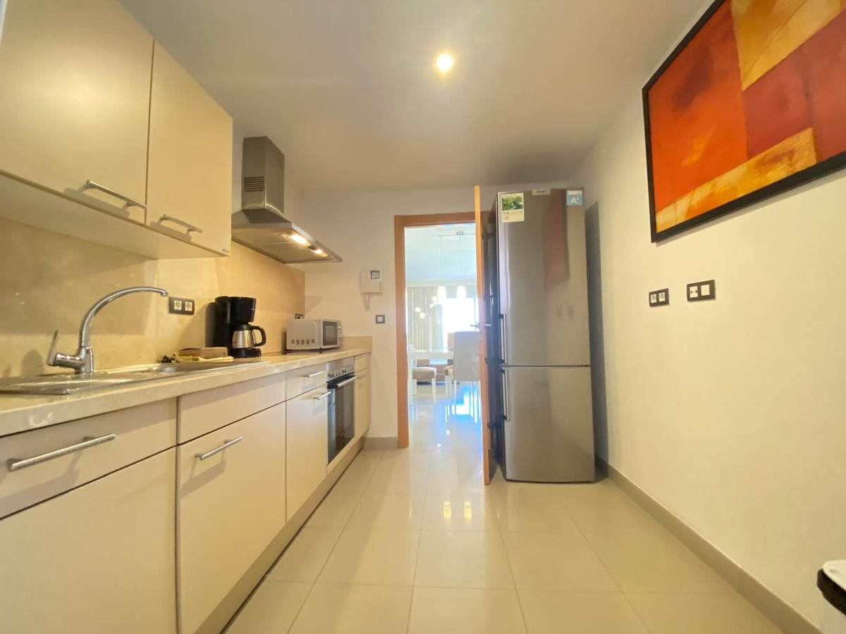 2 Bed Apartment for sale in Estepona Costa Del Sol, Málaga, Spain