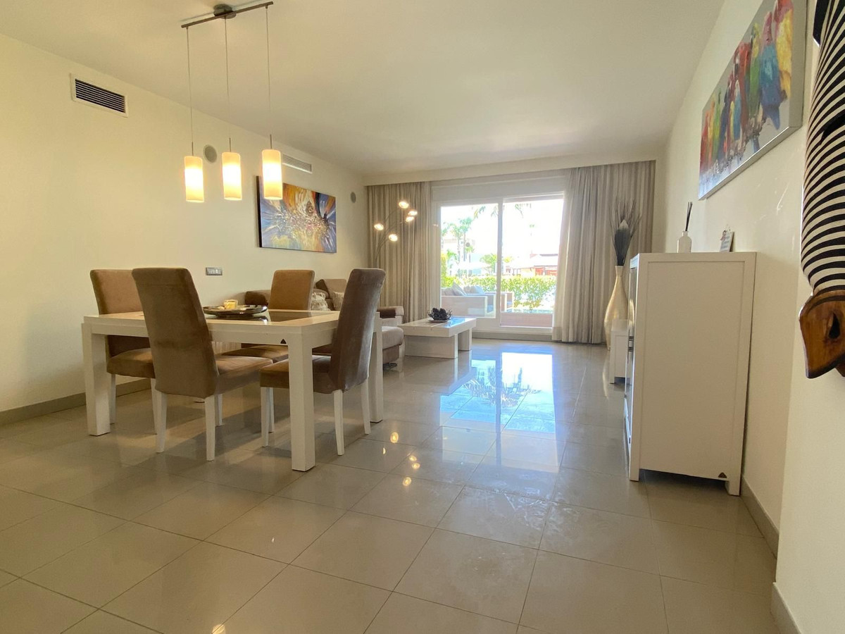 2 Bed Apartment for sale in Estepona Costa Del Sol, Málaga, Spain