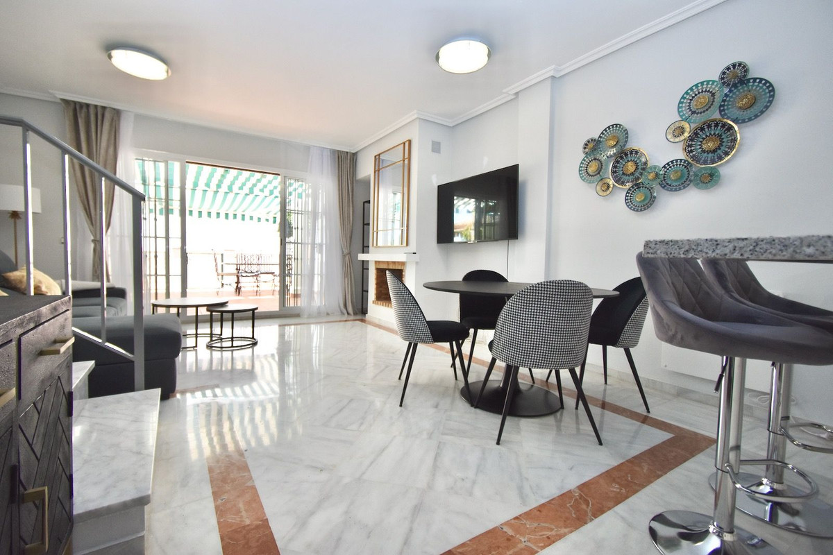 16 Bed Commercial unit for sale in Mijas Costa Del Sol, Málaga, Spain