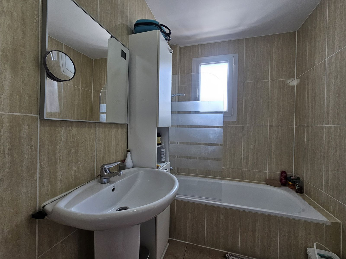 3 Bed Apartment for sale in Manilva Costa Del Sol, Málaga, Spain
