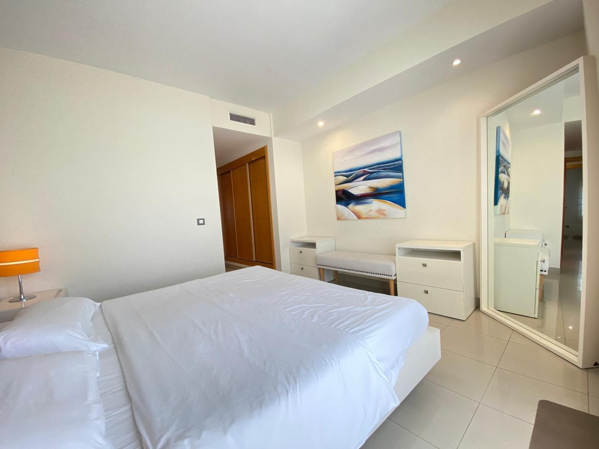 2 Bed Apartment for sale in Estepona Costa Del Sol, Málaga, Spain