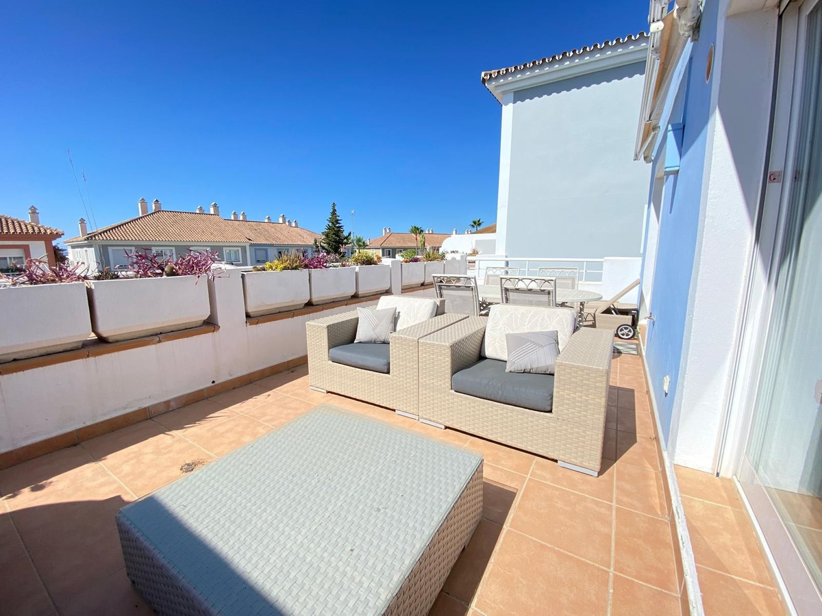 2 Bed Apartment for sale in Estepona Costa Del Sol, Málaga, Spain