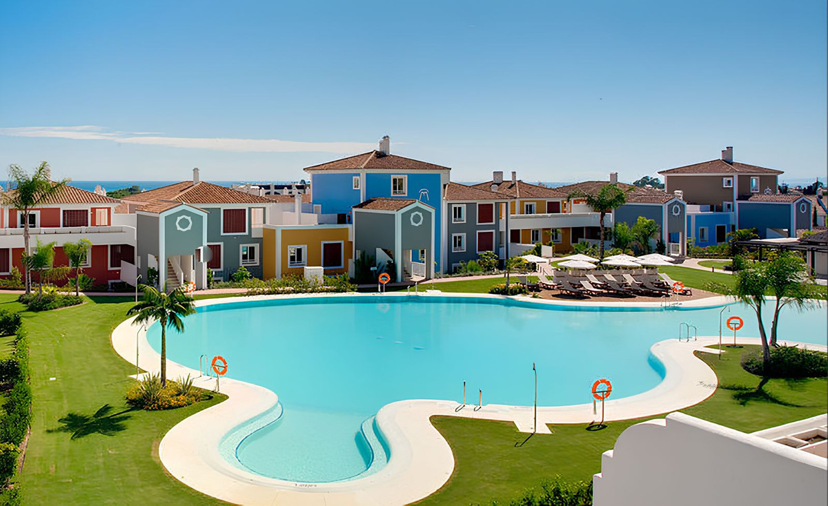 2 Bed Apartment for sale in Estepona Costa Del Sol, Málaga, Spain
