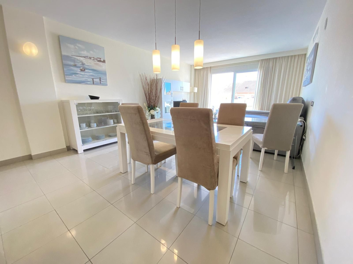 2 Bed Apartment for sale in Estepona Costa Del Sol, Málaga, Spain