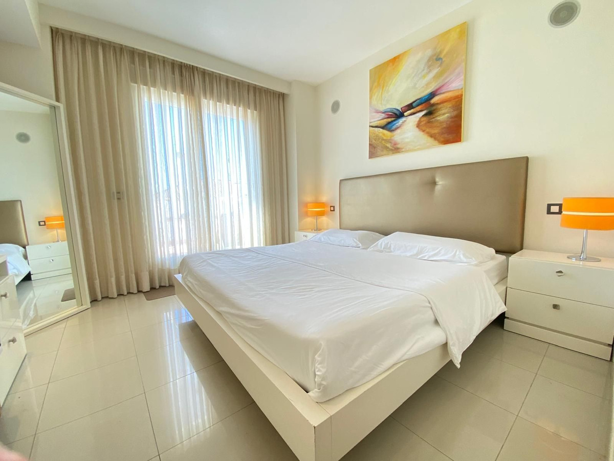 2 Bed Apartment for sale in Estepona Costa Del Sol, Málaga, Spain