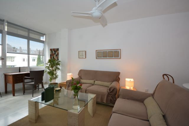 2 Bed Apartment for sale in The Golden Mile Costa Del Sol, Málaga, Spain