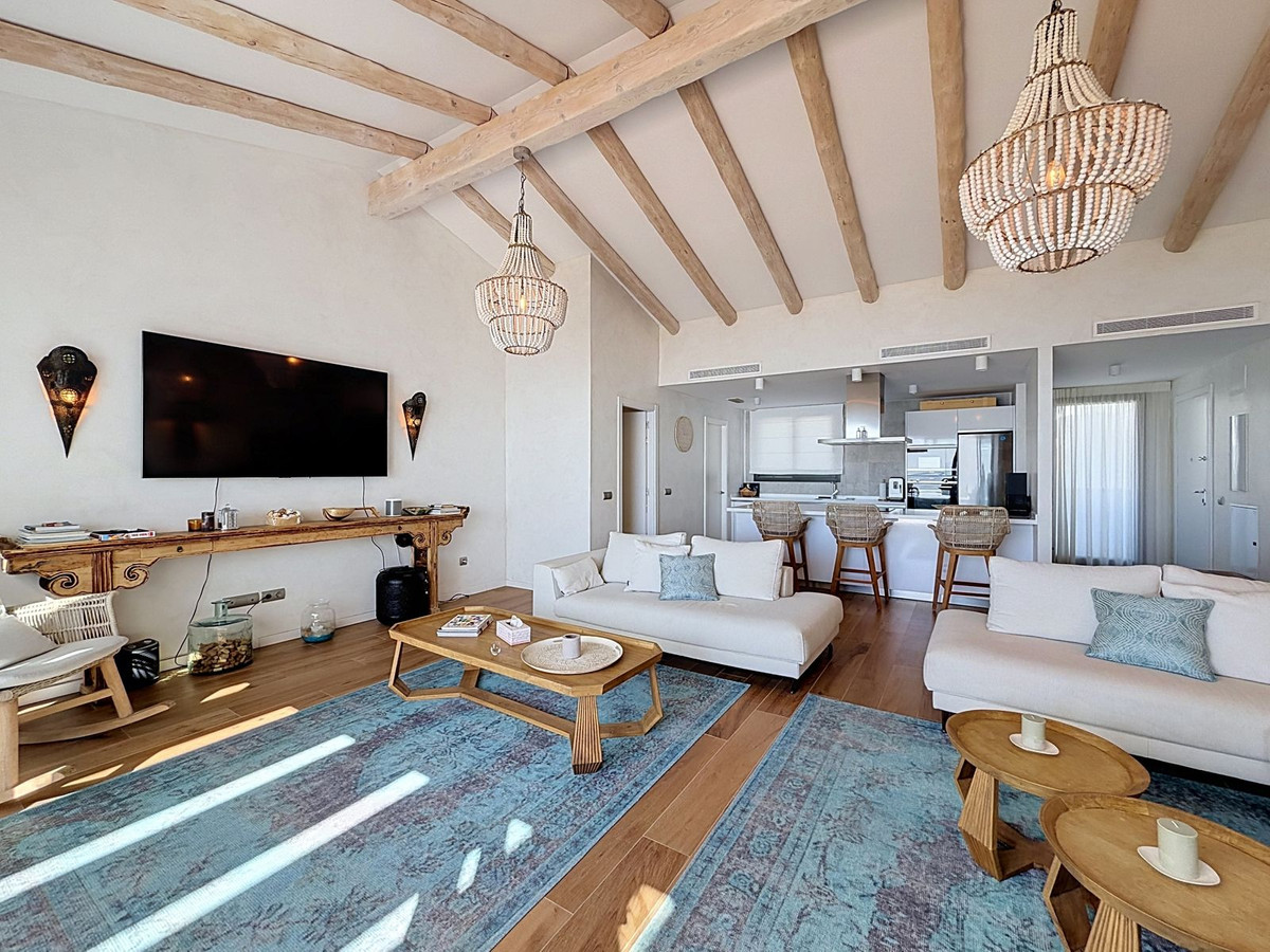 3 Bed Apartment for sale in La Alcaidesa Costa Del Sol, Cádiz, Spain
