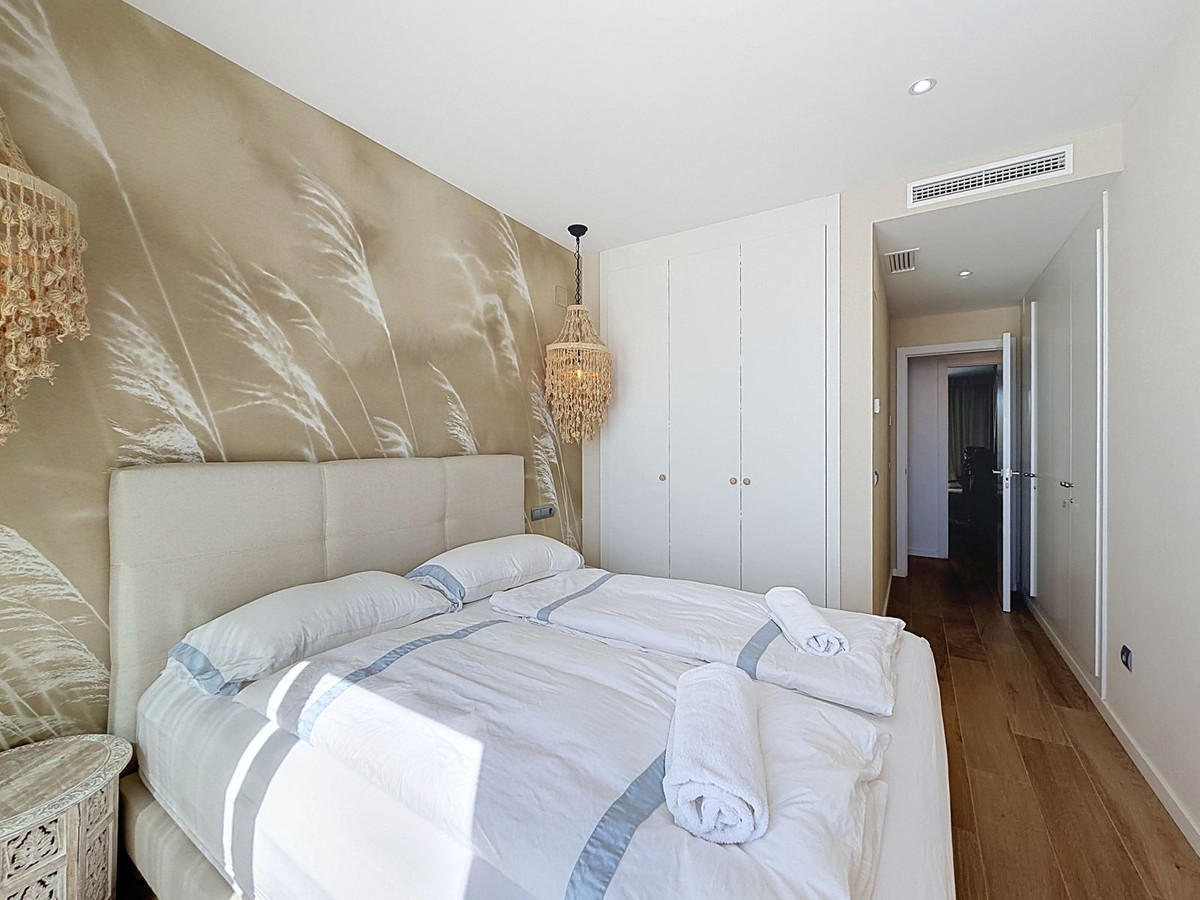 3 Bed Apartment for sale in La Alcaidesa Costa Del Sol, Cádiz, Spain