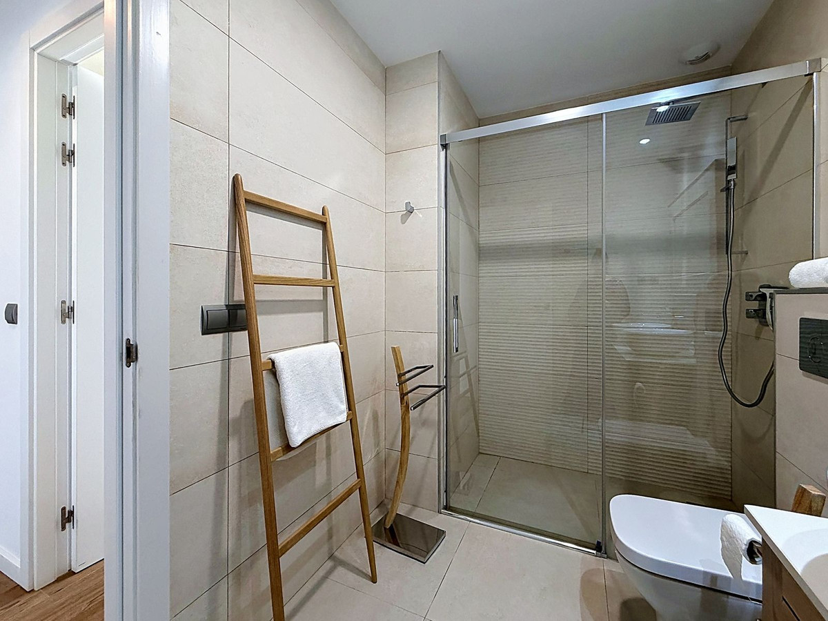 3 Bed Apartment for sale in La Alcaidesa Costa Del Sol, Cádiz, Spain
