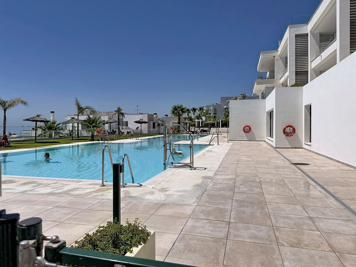 3 Bed Apartment for sale in La Alcaidesa Costa Del Sol, Cádiz, Spain